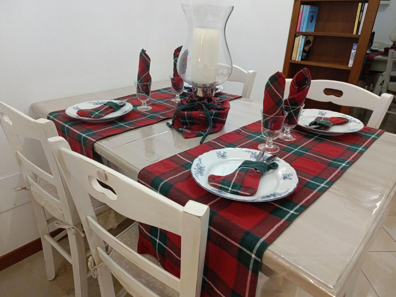 Facile Vacanze Romane Bagian luar foto